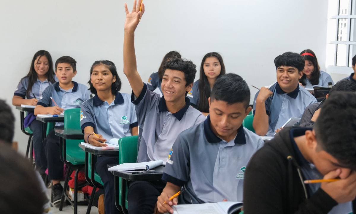 La educación en vías de la transformación, compromiso de Mara Lezama