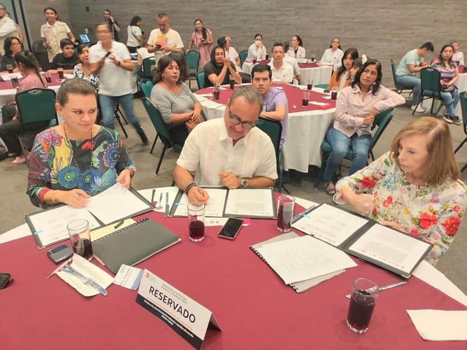 Firma SEQ convenio con Centros de Integración Juvenil