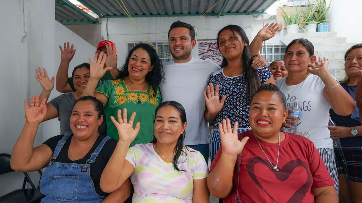 Lleva Pablo Bustamante programas del bienestar a mujeres y sus familias