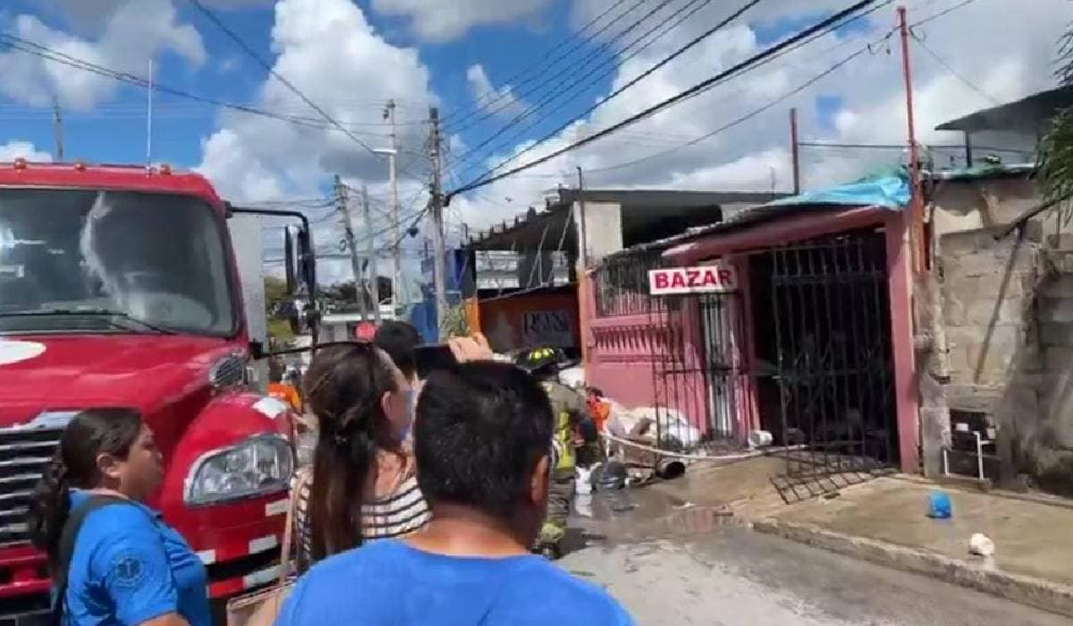 Se incendia un bazar en la Región 92 de Cancún