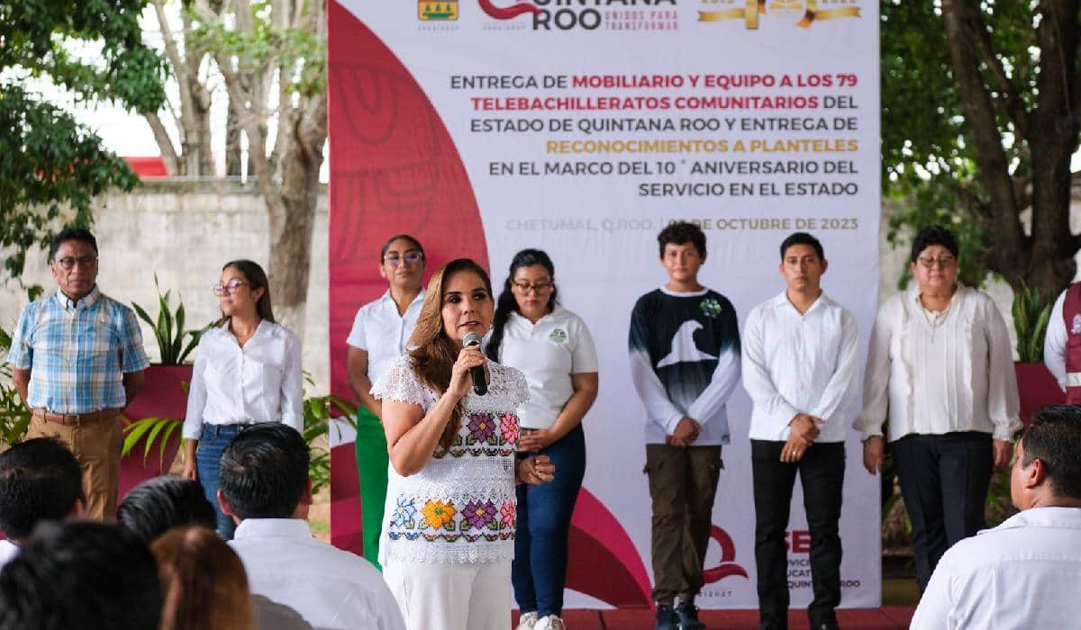 Entrega Mara Lezama aulas para carrera Técnico en Transporte Ferroviario en el CONALEP Chetumal