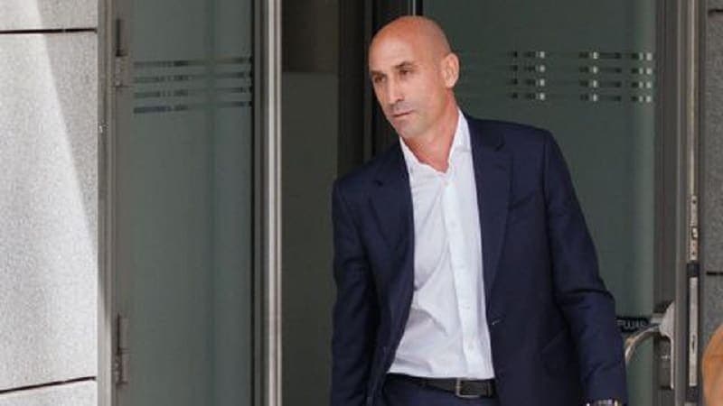 España impediría a Rubiales optar a presidir la federación de fútbol si es sancionado por la FIFA