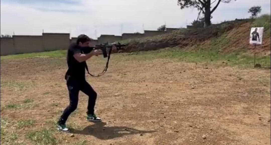 Video: Eduardo Verástegui "amenaza" con disparar a quienes promueven la ideología de género