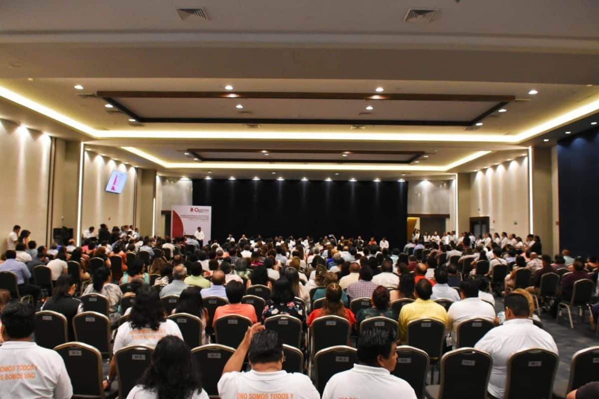 Otorga el gobierno de Mara Lezama la condecoración “Maestro Altamirano” y premio “Rafael Ramírez” a maestras y maestros en su día: SEQ