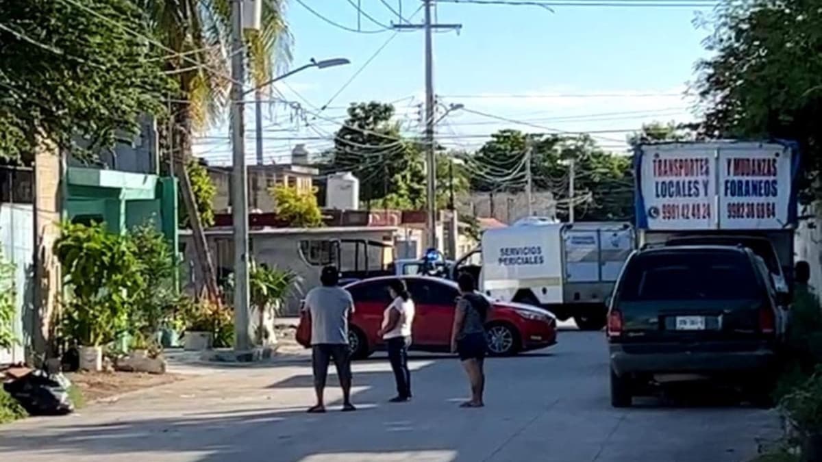 Encuentran a un sujeto ejecutado en la Región 76 de Cancún; estaba atado de pies y manos