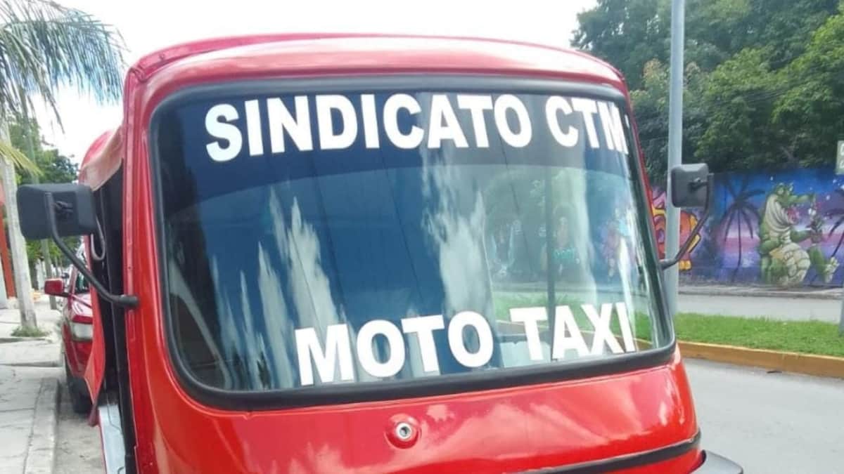 Empujones e insultos entre inspectores del Imoveqroo y mototaxistas de Cozumel