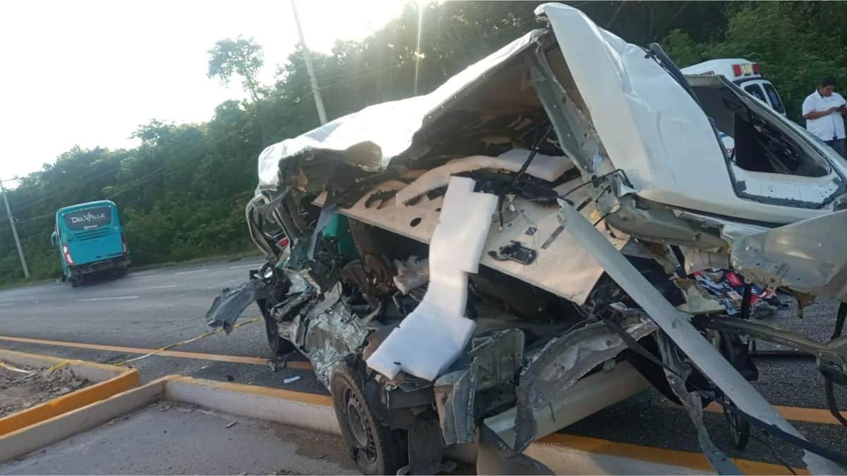 Gobierno de Lili Campos apoya a familias de las víctimas del accidente en la vía Playa del Carmen-Tulum