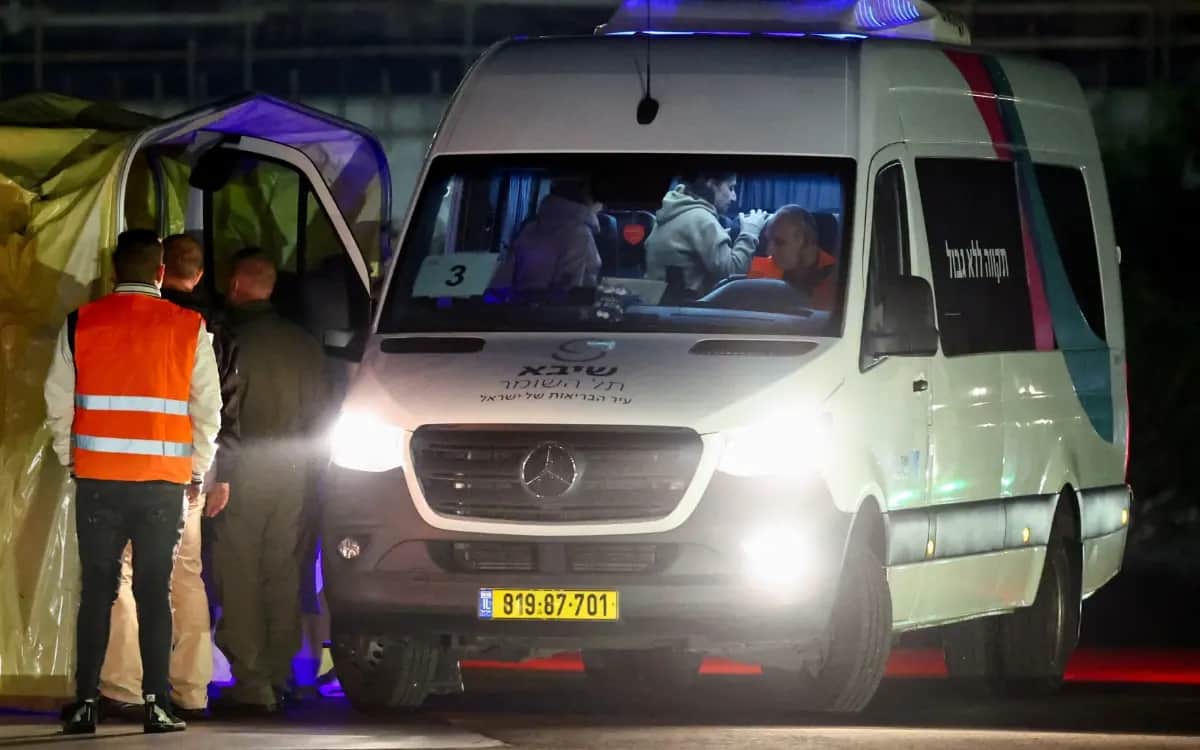 Hamás libera a 10 israelíes y cuatro tailandeses en sexto día de tregua