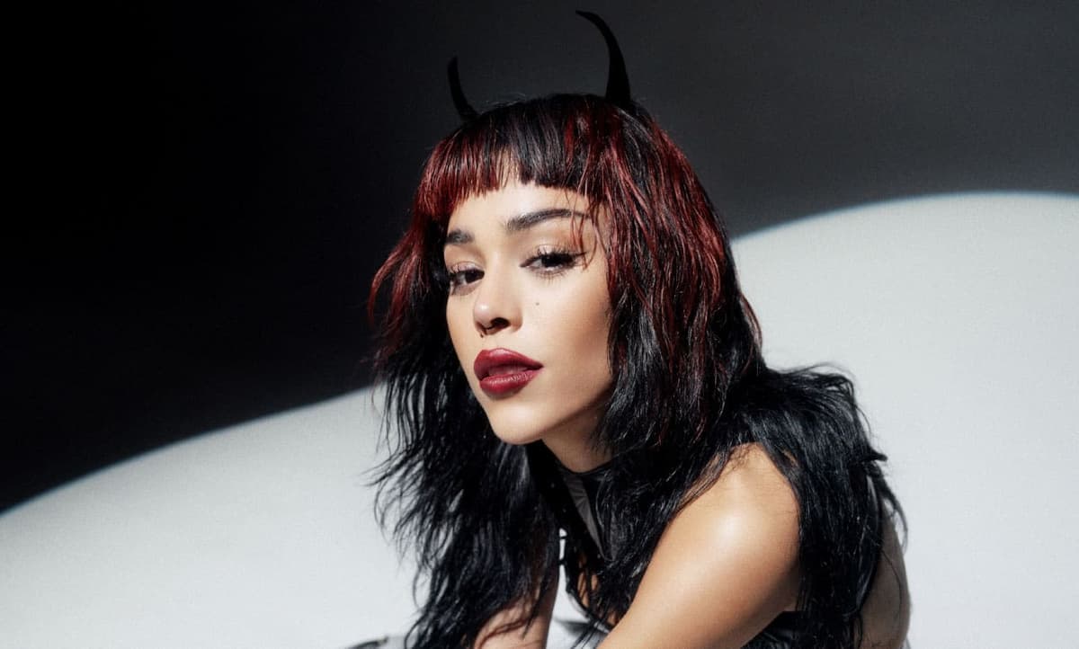 Danna Paola estalla contra sus fans por las duras críticas que ha recibido su equipo de trabajo