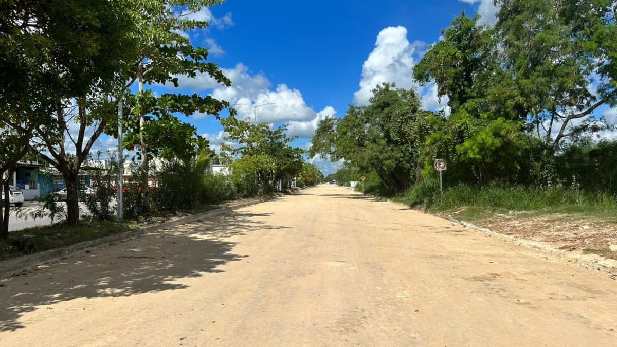 Yensunni Martínez supervisa rehabilitación de pavimento de avenida 4 de marzo