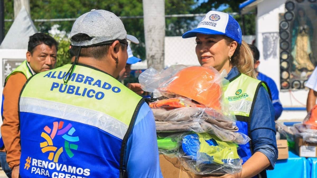 Protege Lili Campos a trabajadores de Servicios Públicos