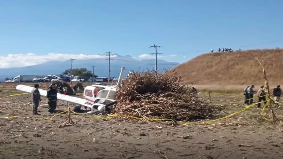 Desplome de avioneta en Huejotzingo, Puebla, dejó dos personas lesionadas