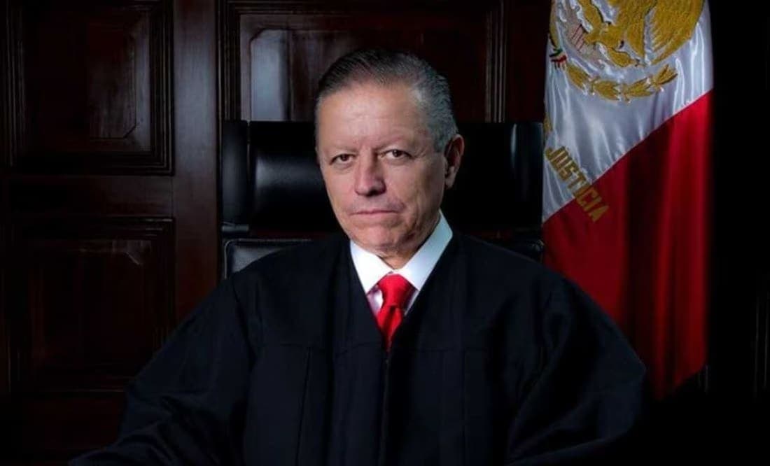 Arturo Zaldívar presenta su renuncia a AMLO como ministro de la Corte