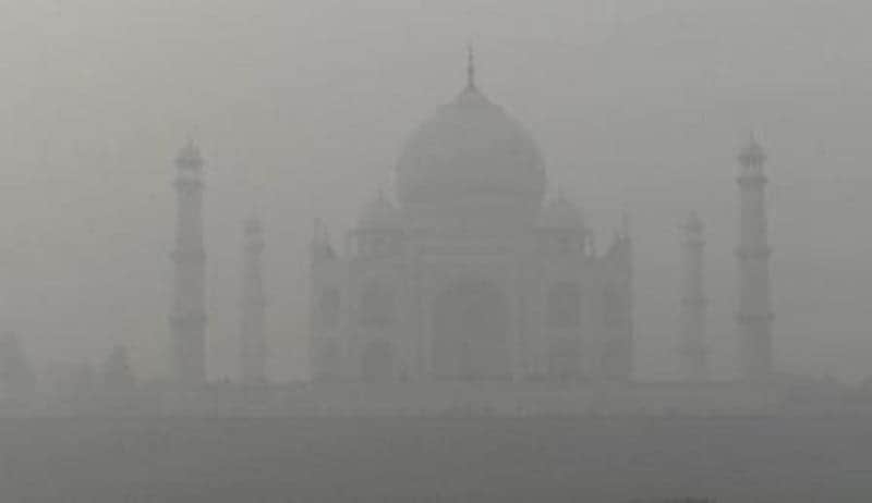 Taj Mahal desaparece por severa contaminación en la India