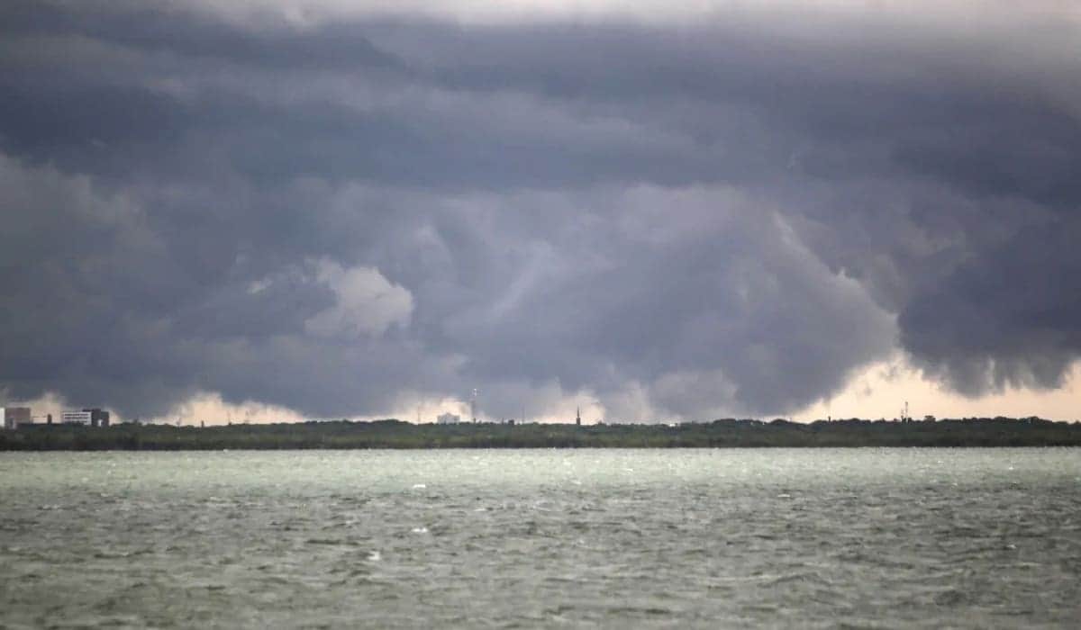 Se esperan fuertes lluvias y descargas eléctricas en Quintana Roo en las próximas horas