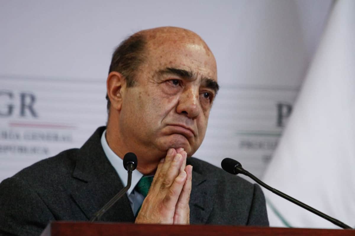 Concede juez prisión domiciliaria al exprocurador Jesús Murillo Karam