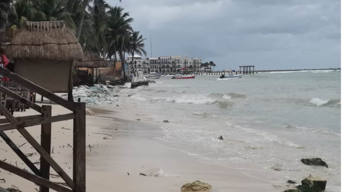 Frente frío provoca puerto cerrado, lluvias y bajas temperaturas en Playa del Carmen