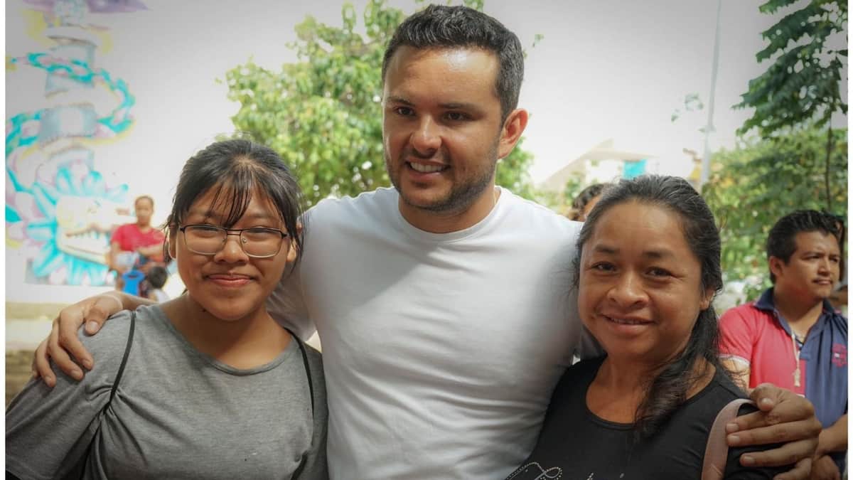 Anuncia Pablo Bustamante servicios gratuitos de la Caravana del Bienestar en Cancún