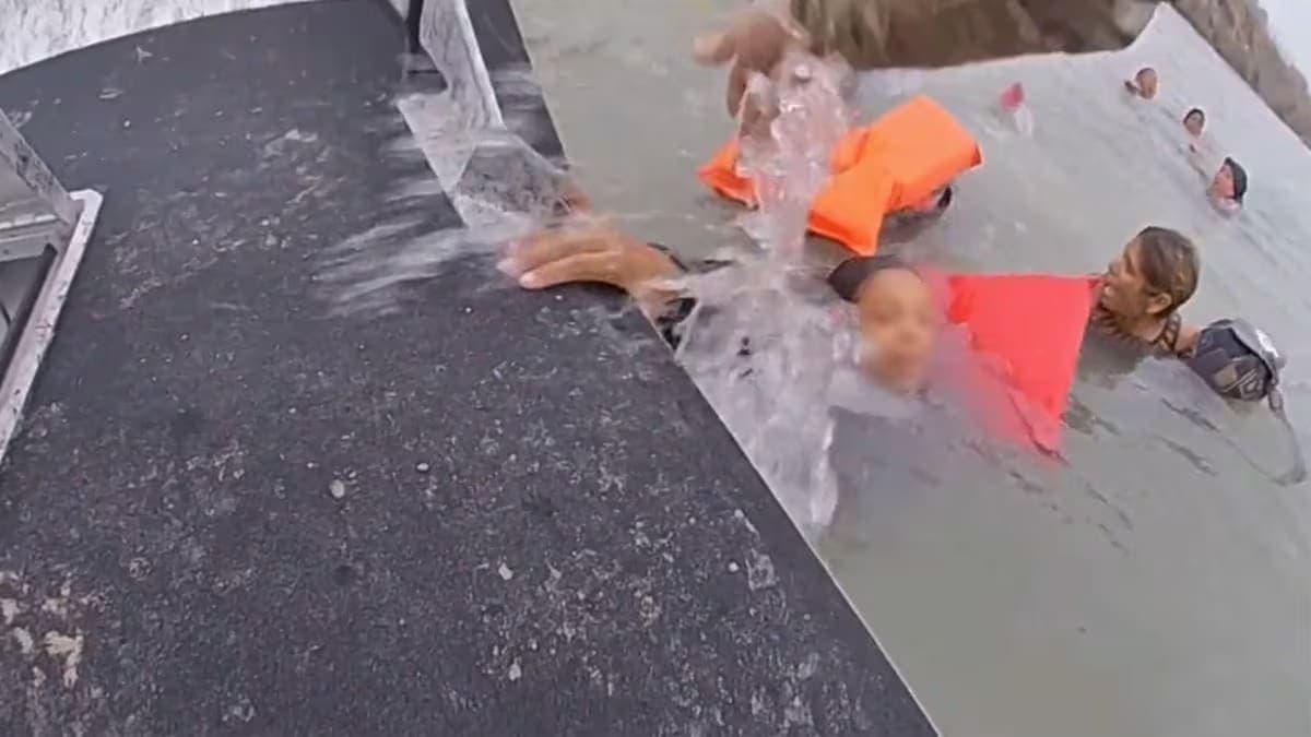 Video: Autoridades rescatan a inmigrantes de las corrientes del Río Bravo