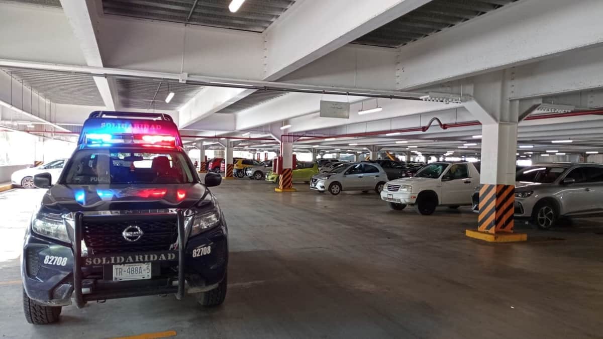 Buscan cambio en la ley para que policías de Playa del Carmen ya no sean rentados para seguridad privada