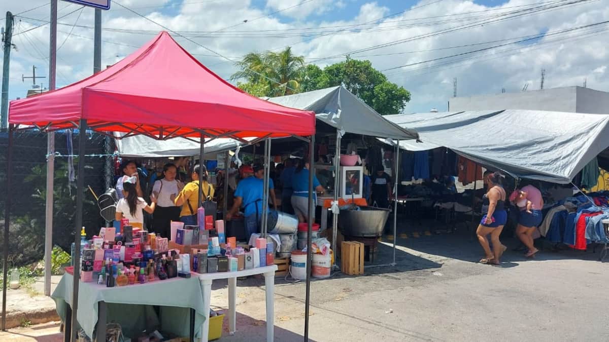 Autoridades de Playa del Carmen van a ordenar tianguis y bazares