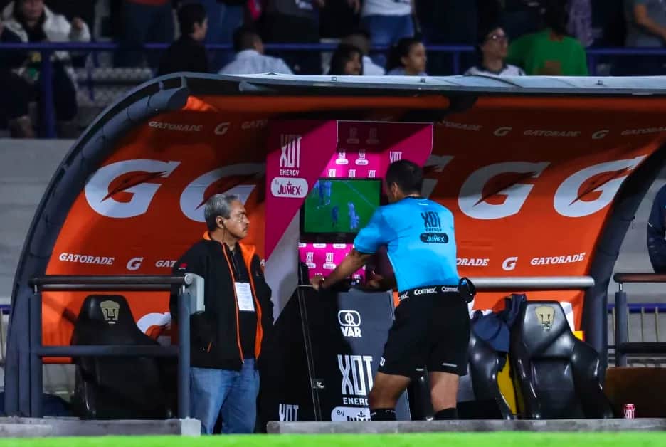 Audios del VAR serán públicos en Liga MX a partir del Clausura 2024