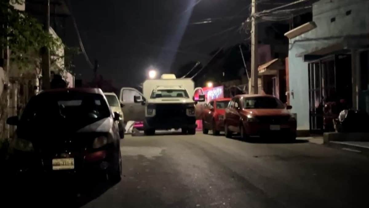 Ejecutan a un sujeto que iba a bordo de una motocicleta en la Región 94 de Cancún