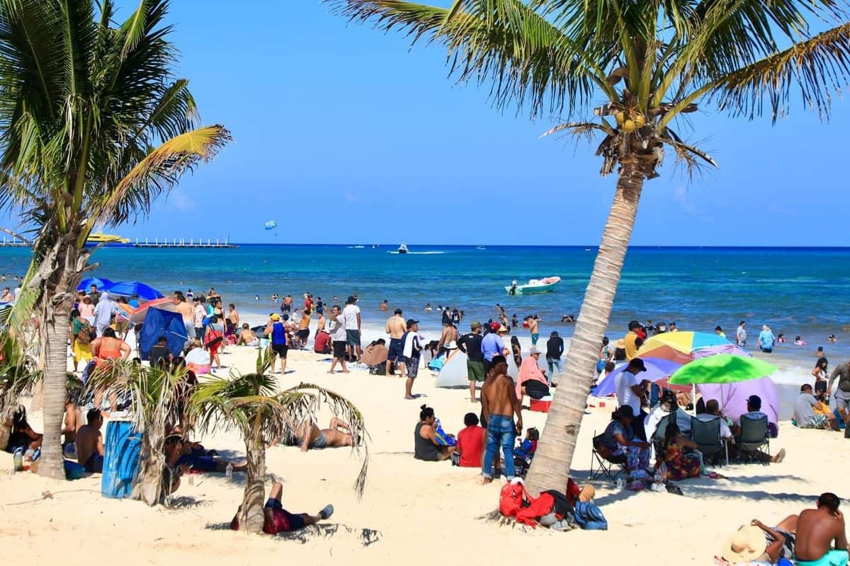 Más de 5 mil bañistas diarios han visitado las costas de Playa del Carmen la primera semana del 2024