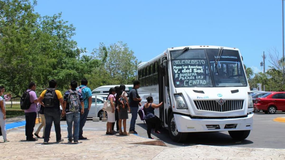 Proponen una ruta de transporte público y adquisición de unidades para los estudiantes de Playa del Carmen