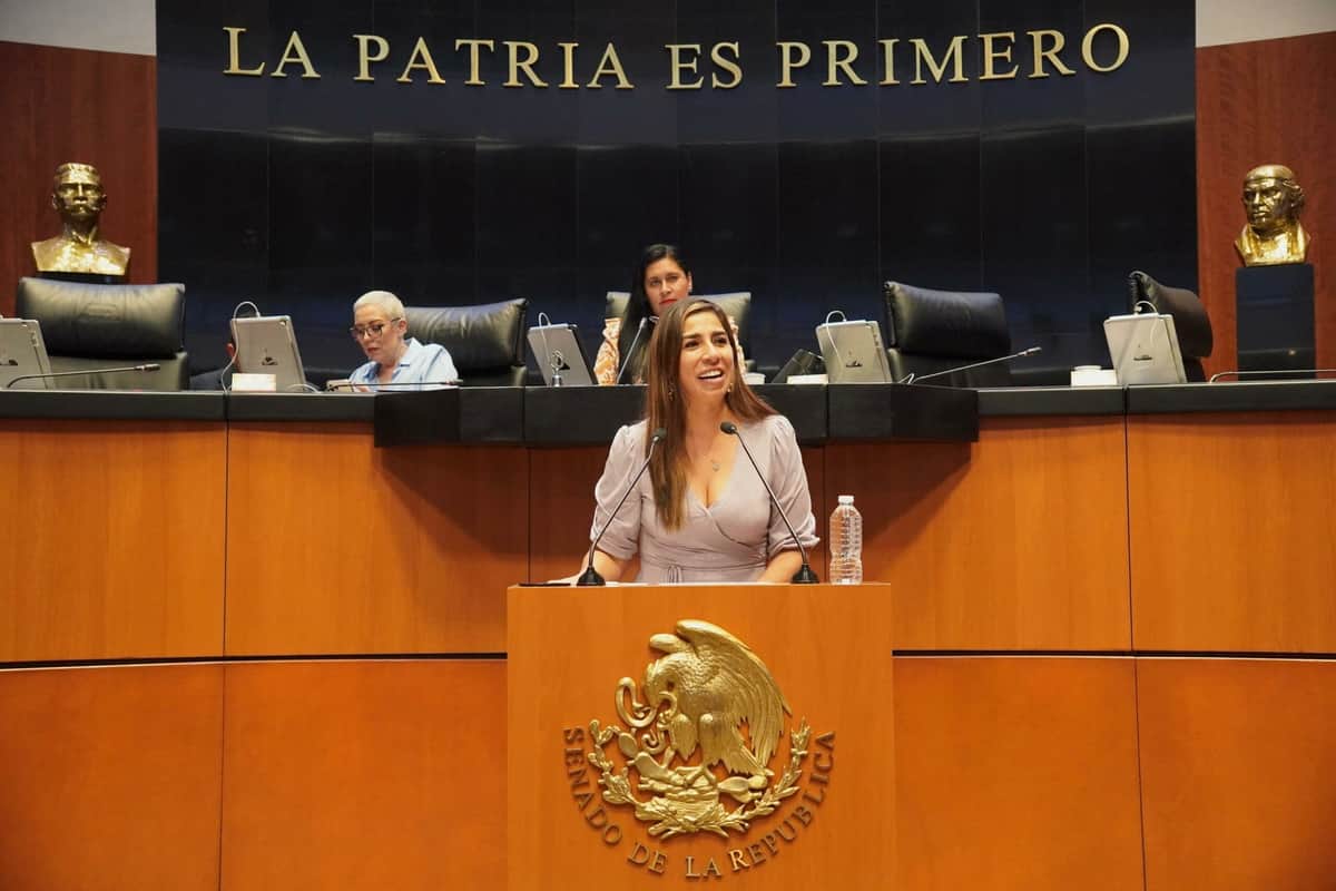 Marybel Villegas pide licencia ante el Senado; afirma que se ve en la boleta en junio