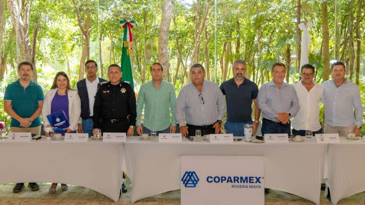 Diego Castañón asiste a reunión empresarial con miembros de la COPARMEX