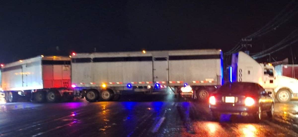 Video: Reportan enfrentamientos y bloqueos en Jalisco