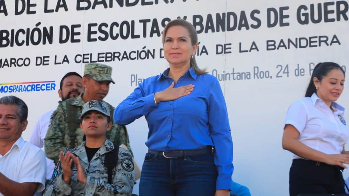 Conmemoran Día de la Bandera en Solidaridad