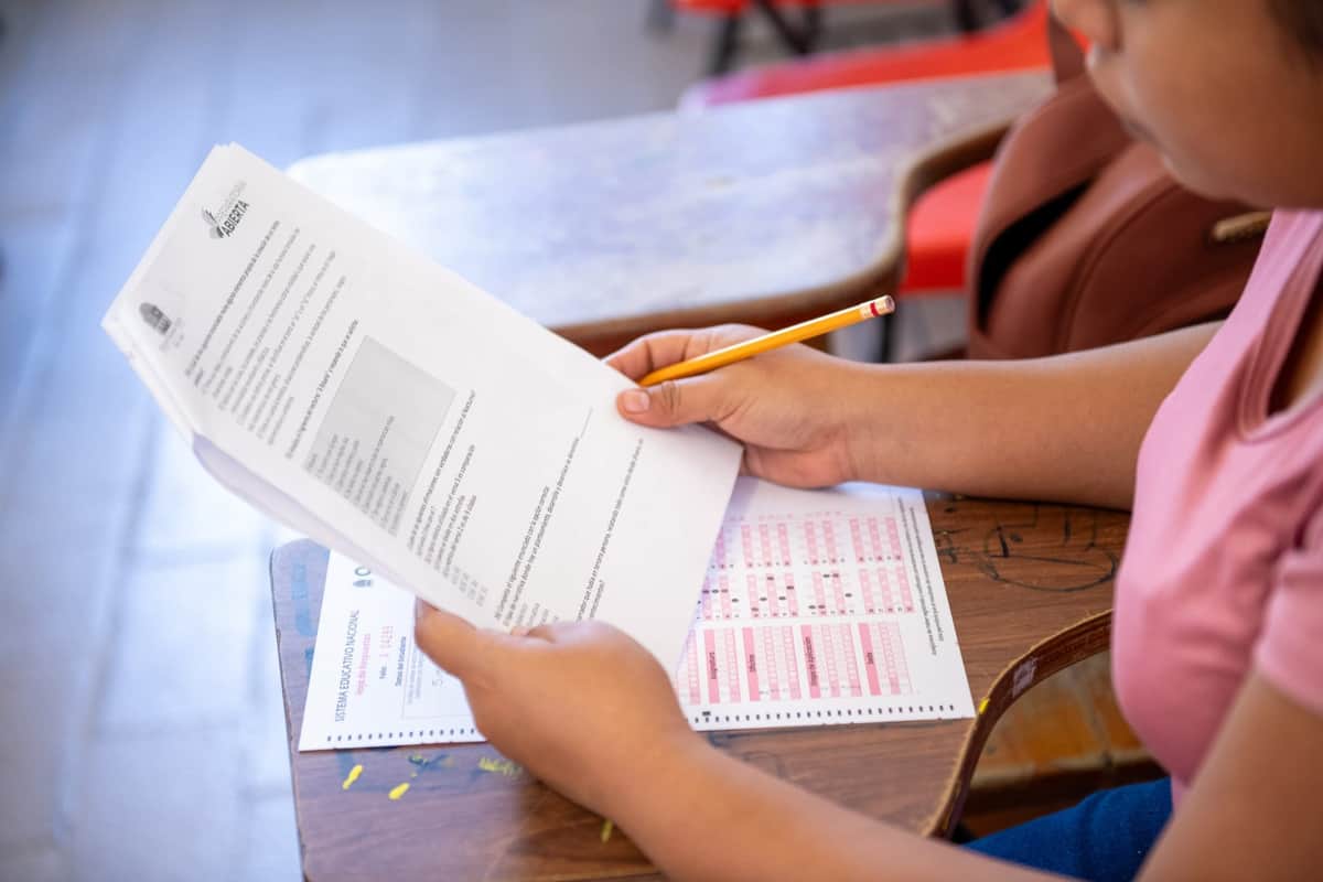 SEQ invita a la población a concluir sus estudios de nivel medio superior mediante la Preparatoria Abierta