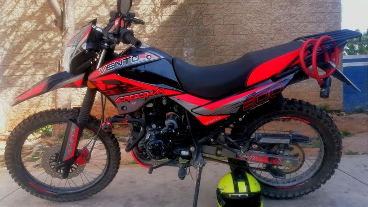 Policía de Solidaridad recupera una motocicleta robada gracias a tecnología de lectura de placas