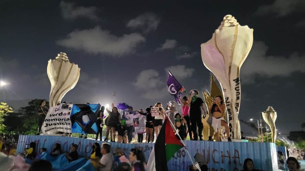 Cuatro mil mujeres exigen un alto a la violencia de género en la marcha del 8M en Cancún