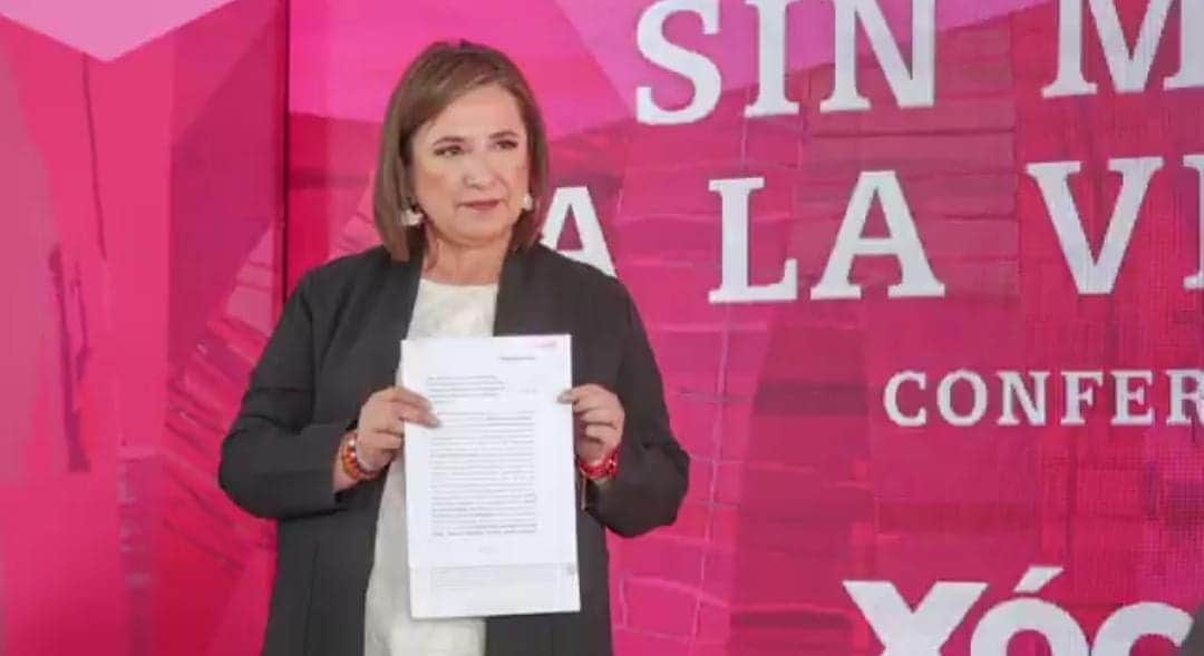 Xóchitl Gálvez presenta denuncia por presunta corrupción contra hijos y sobrinos de AMLO
