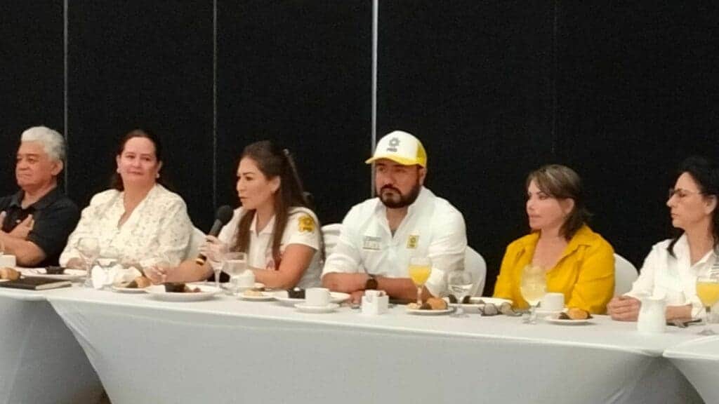 Soy una ciudadana que quiere acabar con los gobiernos invisibles que quedaron a deber en Cancún: Daniela Vara