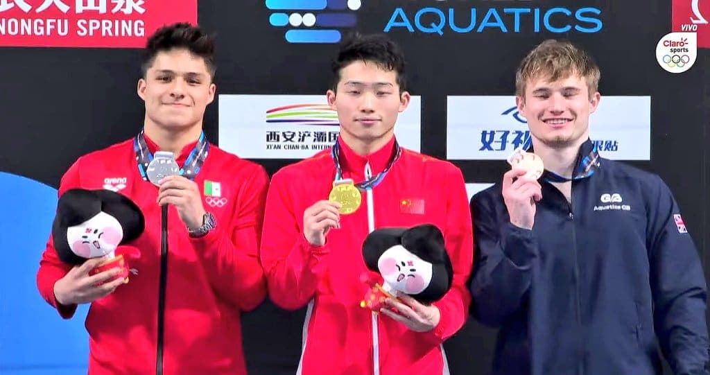 ¡Orgullo mexicano! Clavadista Osmar Olvera ganó medalla de plata en la Copa del Mundo de China