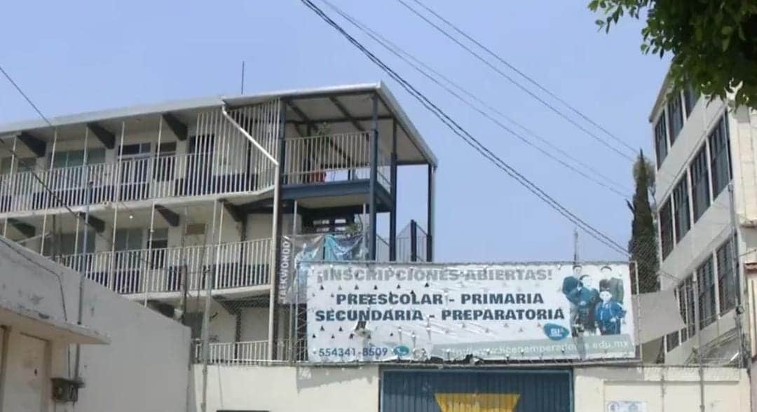 Liberan a menor de 13 años que apuñaló 15 veces a su exnovia; no es 'sujeto de ley'