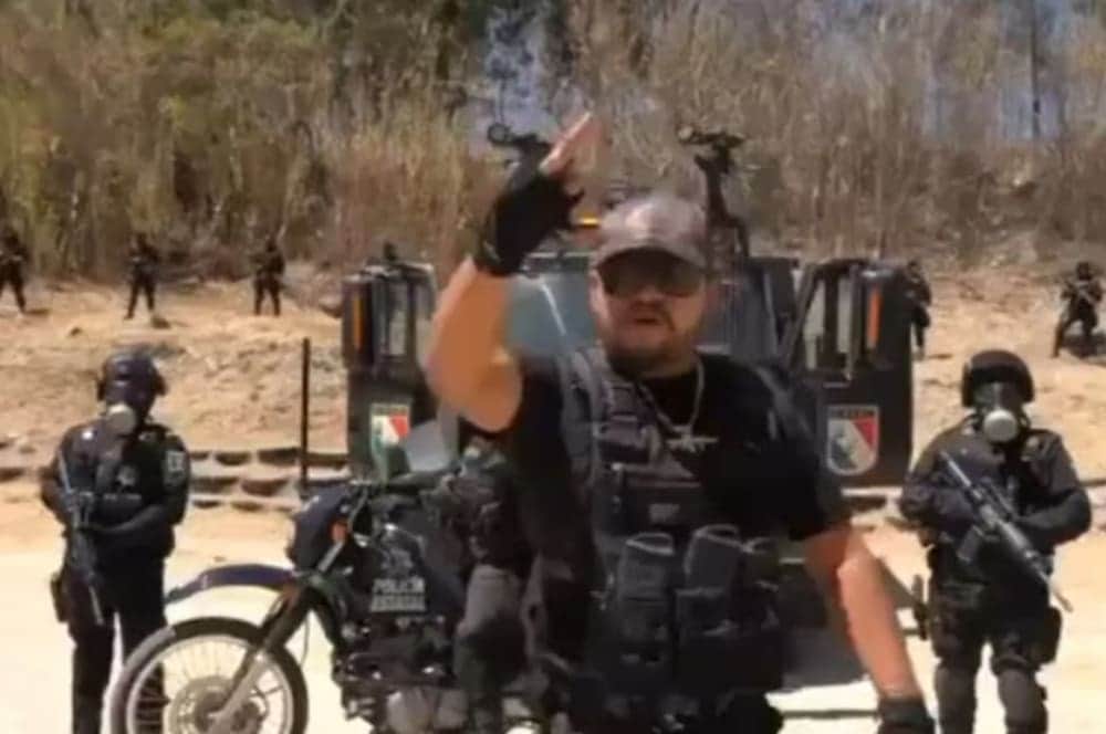 Gobierno de Oaxaca investigará a policías por aparecer armados en video de corridos tumbados