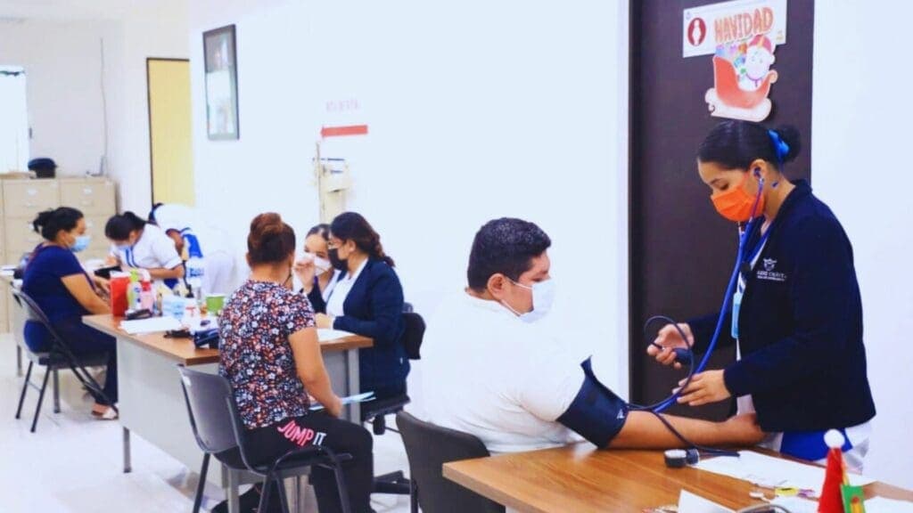 CAPS Villas del Sol y 28 de Julio atenderán provisionalmente en Unidades Móviles