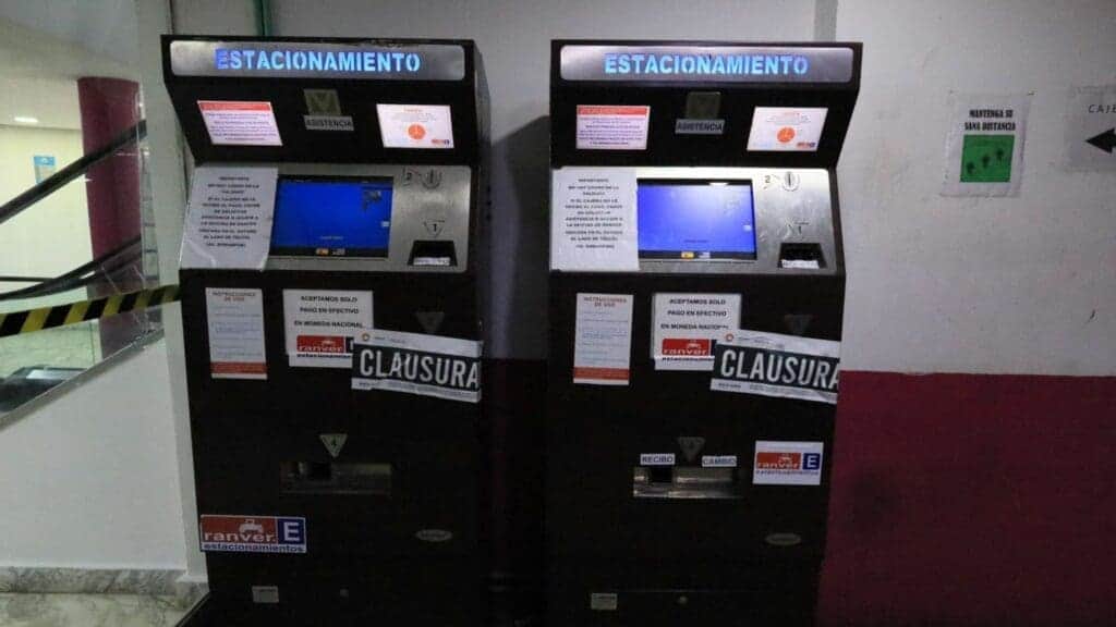 Estacionamiento de Las Américas de Cancún deberá resolver varias irregularidades para volver a operar