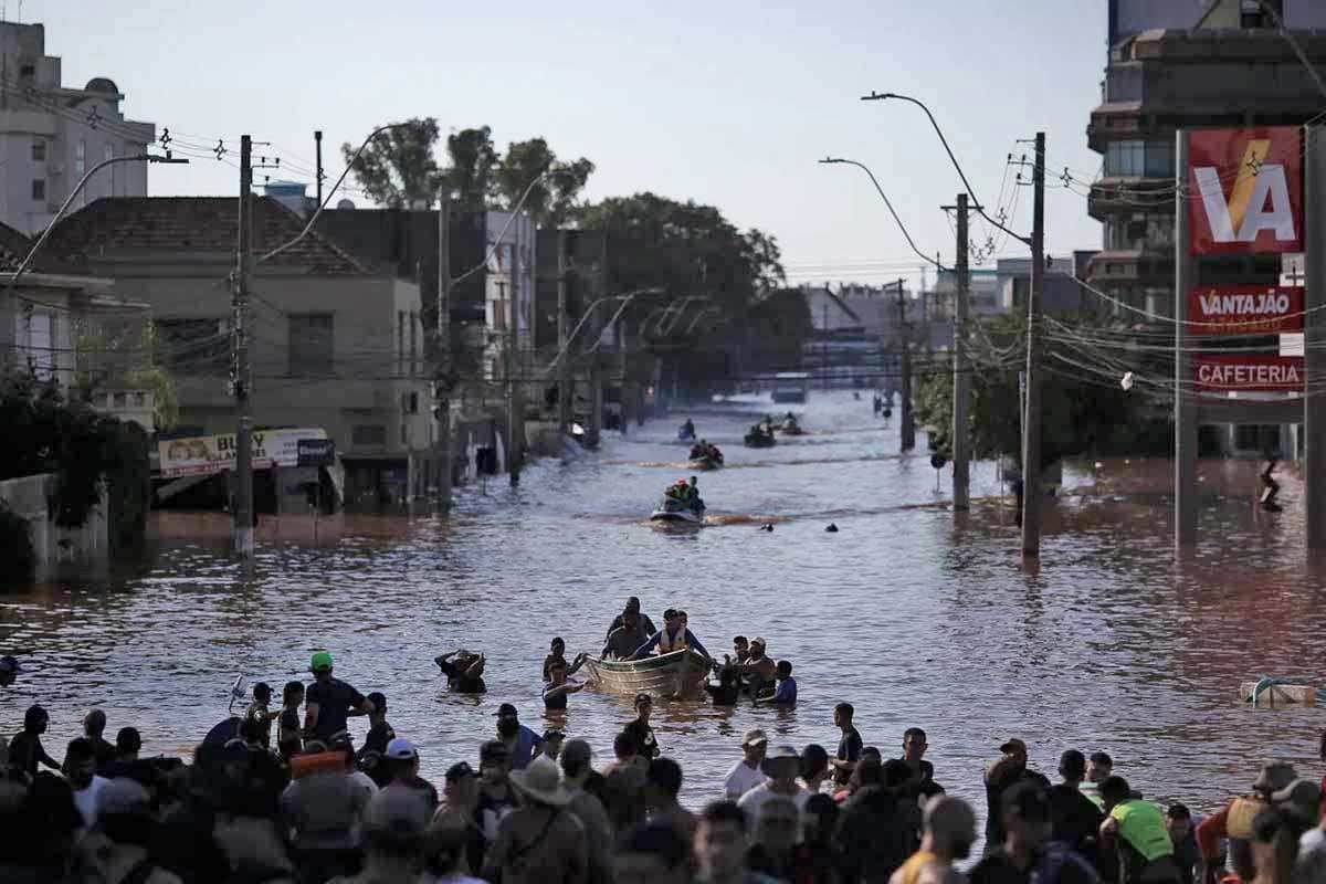 Debido a inundaciones construirán cuatro "ciudades temporales" en Brasil