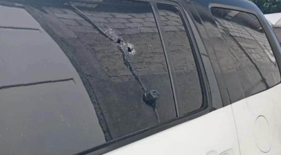 Balean camioneta de candidato de MC a la alcaldía de Tehuacán, Puebla