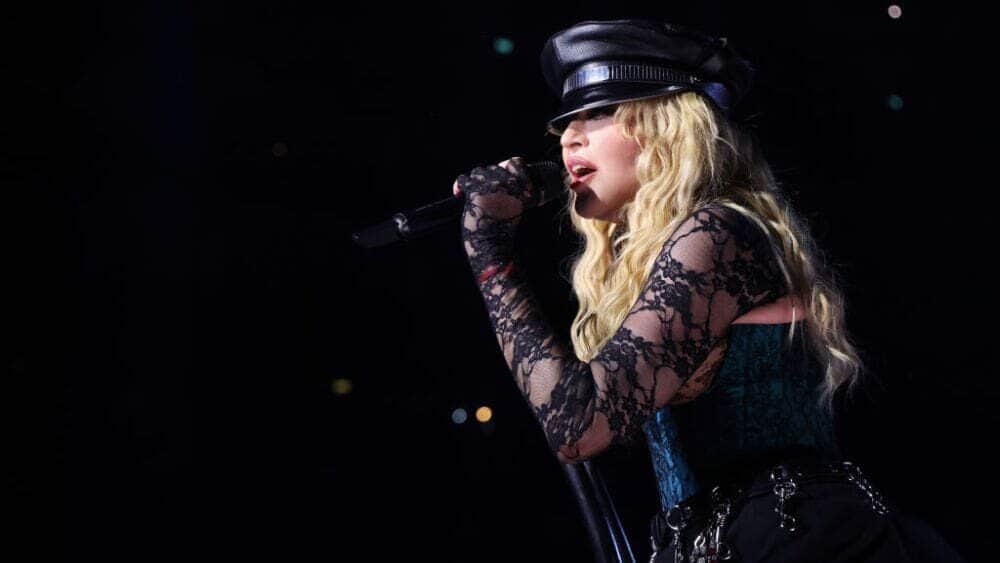 Fan demanda a Madonna por considerar sus conciertos demasiado “pornográficos”