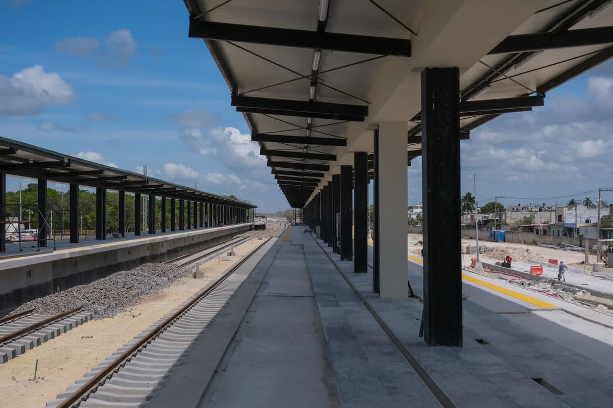 Supervisa Mara Lezama las obras del tramo 7 del Tren Maya en Chetumal