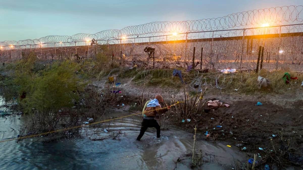 Joe Biden prepara una orden ejecutiva que limita el asilo y le permite cerrar la frontera con México