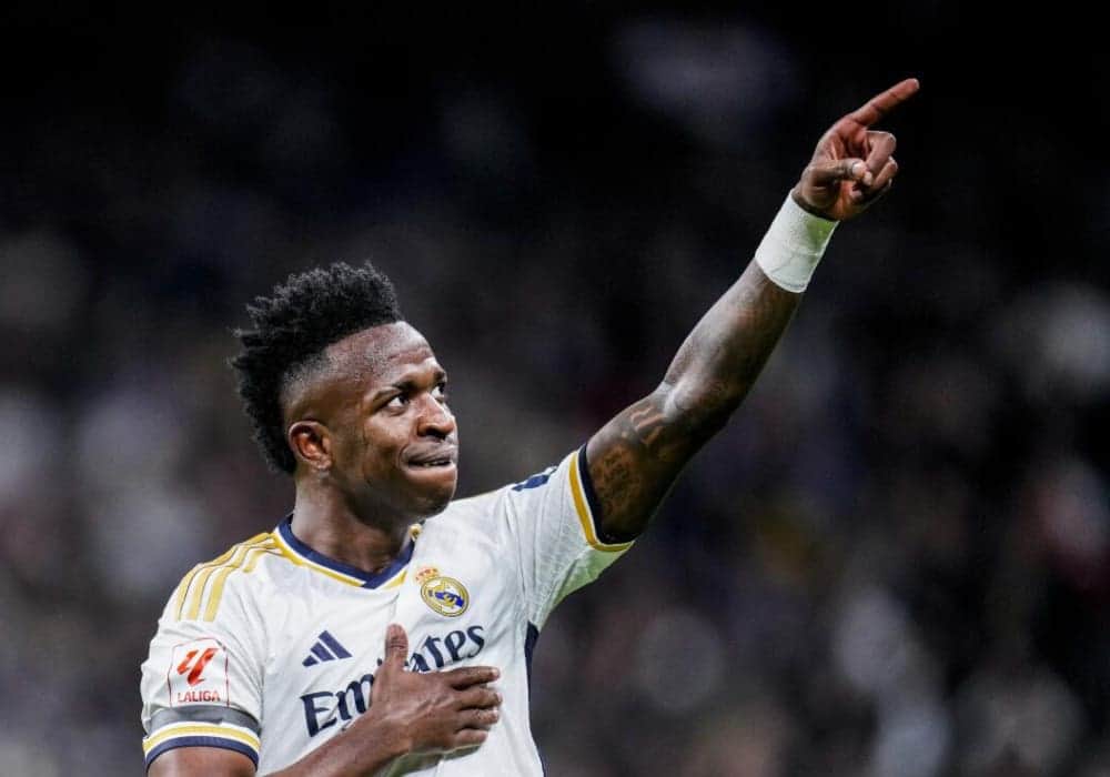 Tres personas fueron condenadas a ocho meses de prisión en España por insultos racistas contra Vinícius Júnior