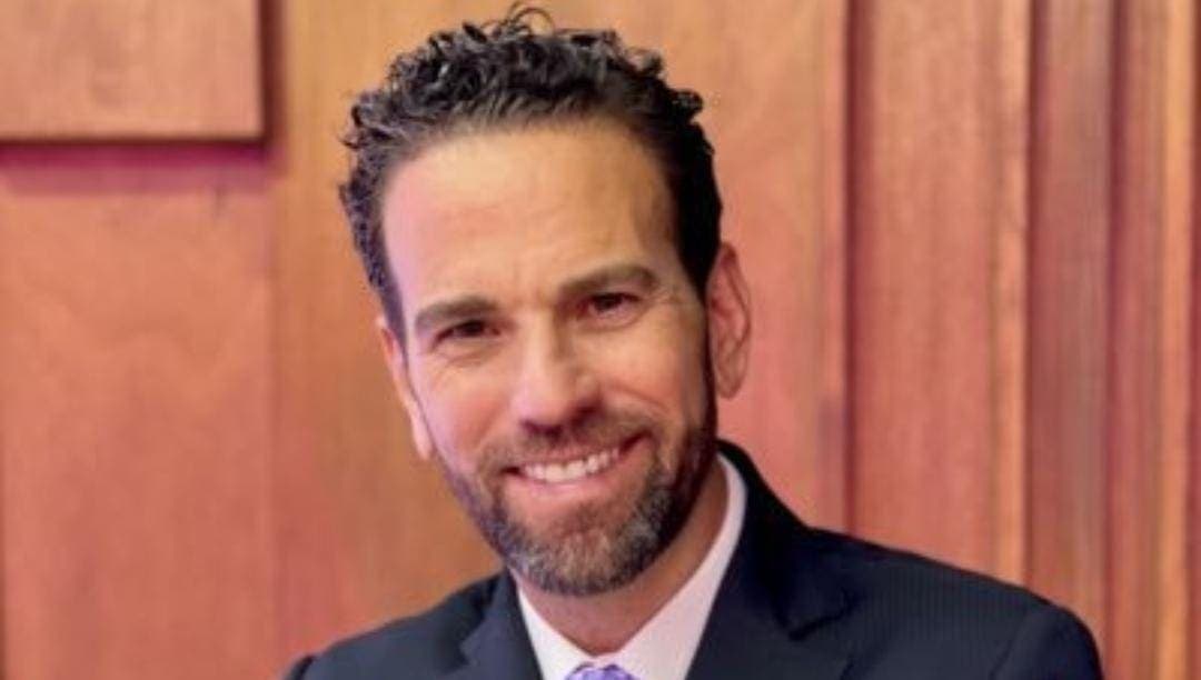 Video: Niega titular de la UIF que se esté investigando a Carlos Loret